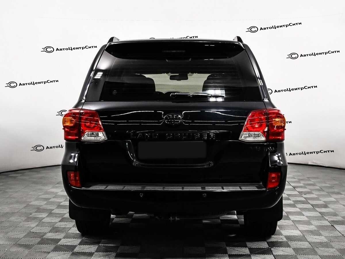 Toyota Land Cruiser с пробегом — 2012 год. Фото: #5