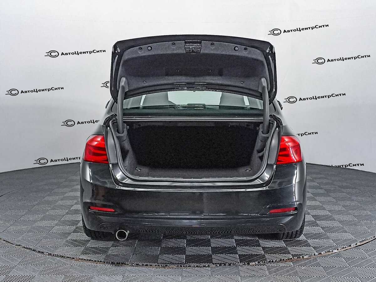 BMW 3 серии с пробегом — 2018 год. Фото: #7