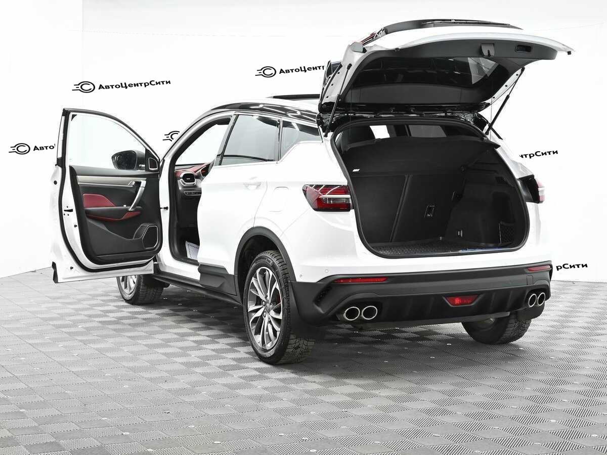 Geely Coolray с пробегом — 2022 год. Фото: #6