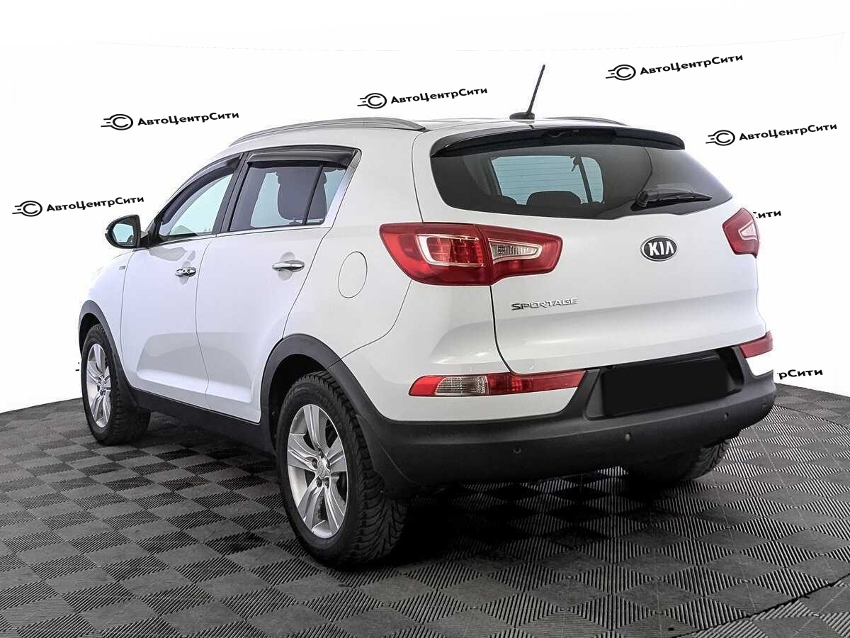 Kia Sportage с пробегом — 2012 год. Фото: #6