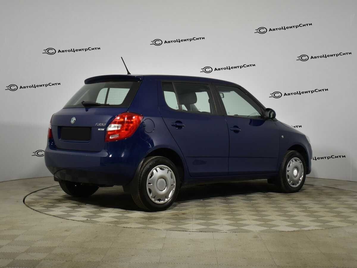 Skoda Fabia с пробегом — 2012 год. Фото: #4