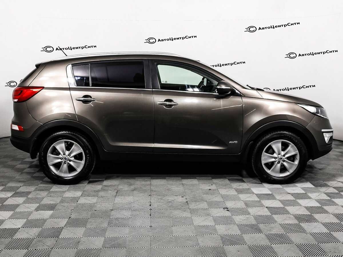Kia Sportage с пробегом — 2015 год. Фото: #3