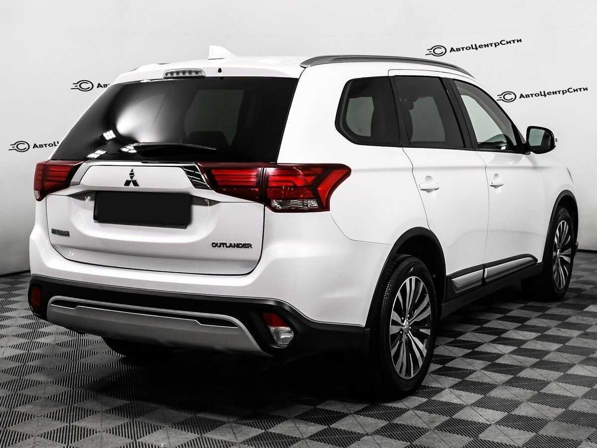 Mitsubishi Outlander с пробегом — 2019 год. Фото: #4