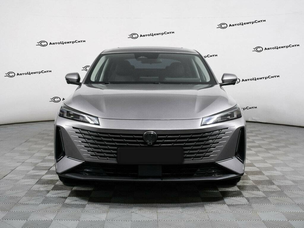 Changan Lamore с пробегом — 2023 год. Фото: #1