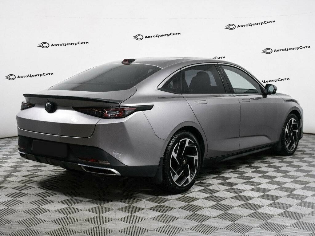 Changan Lamore с пробегом — 2023 год. Фото: #4