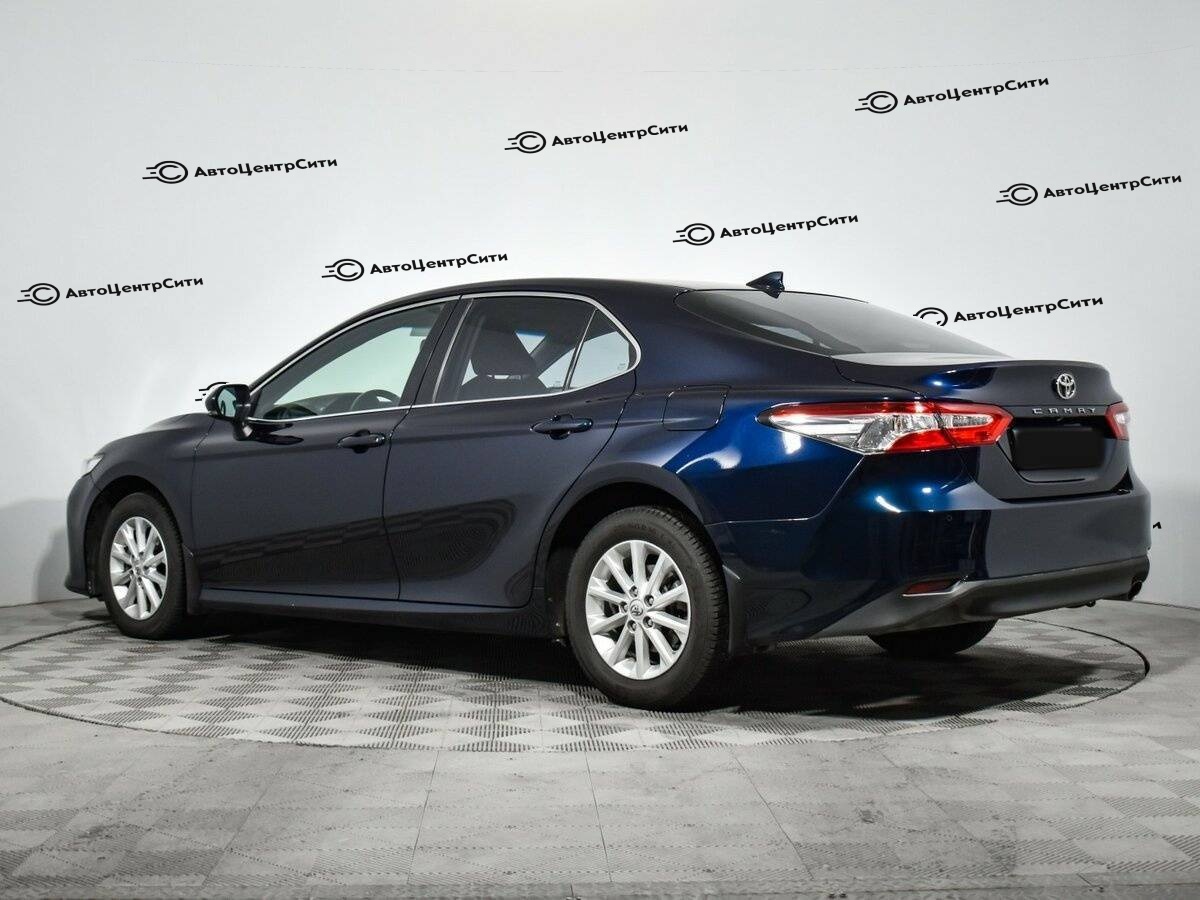 Toyota Camry с пробегом — 2019 год. Фото: #5