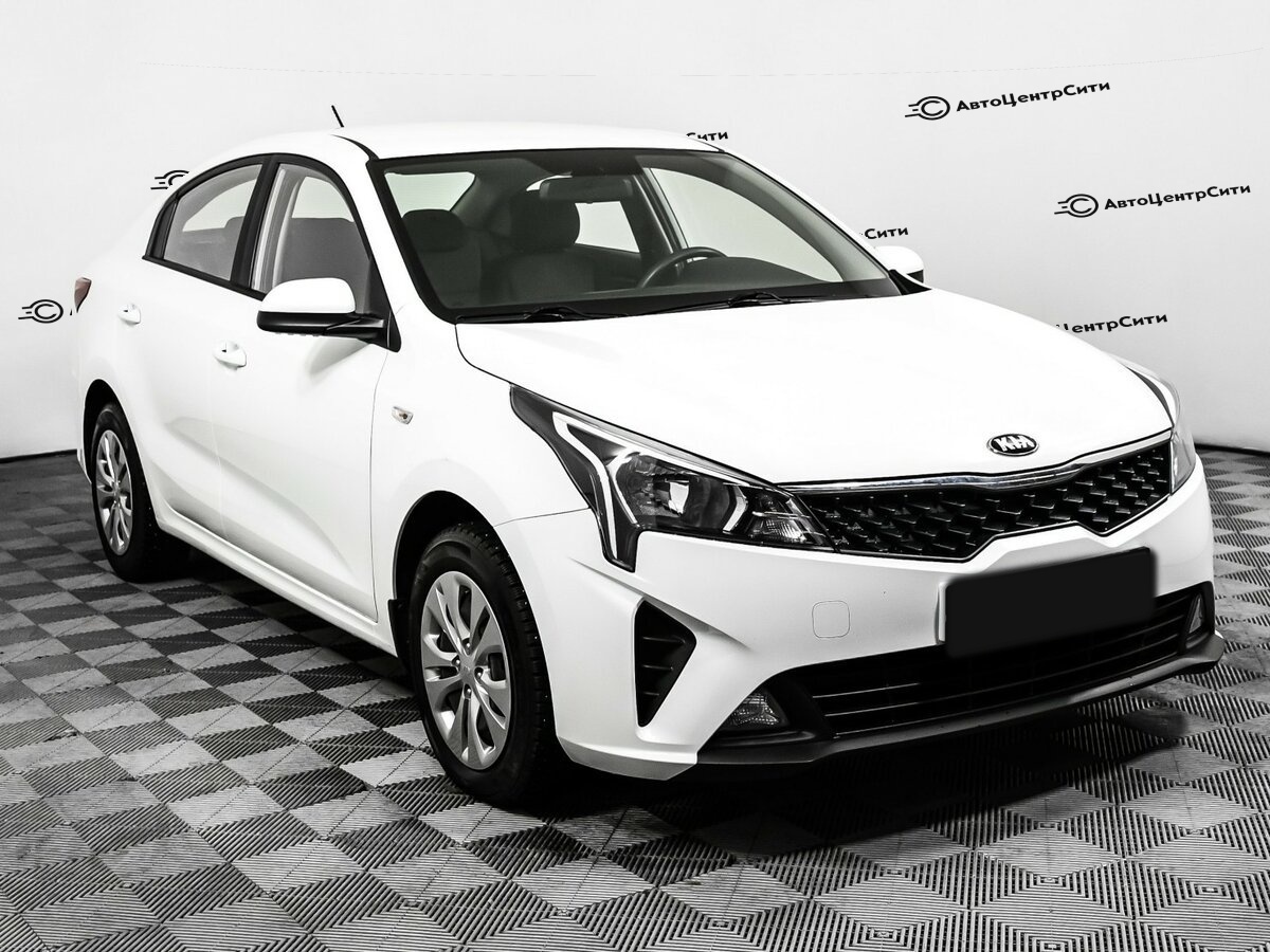 Kia Rio с пробегом — 2020 год. Фото: #2