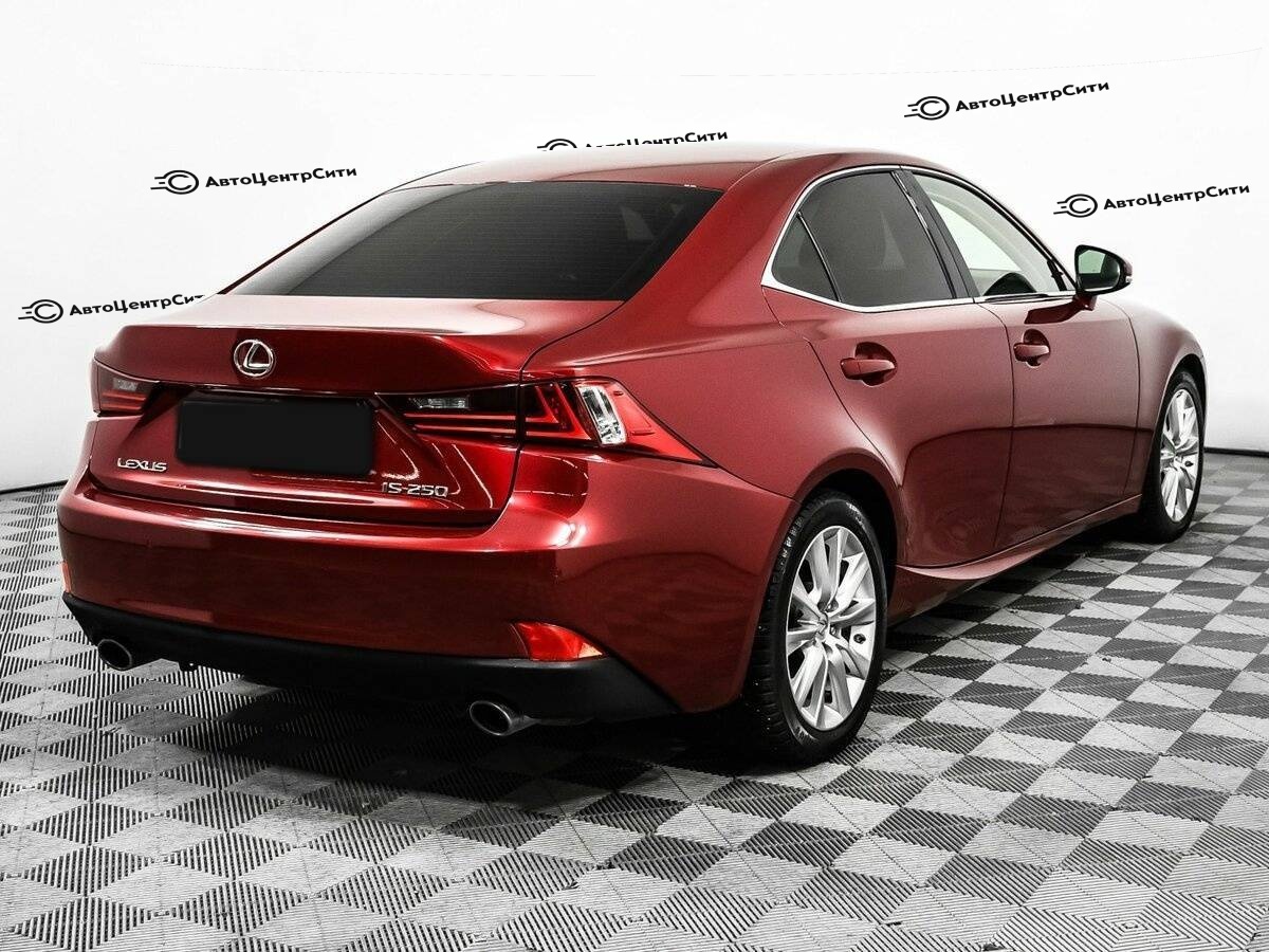 Lexus IS с пробегом — 2014 год. Фото: #4