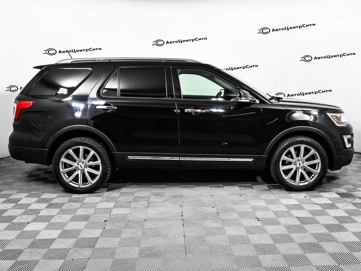 Ford Explorer с пробегом — 2017 год. Фото: #3