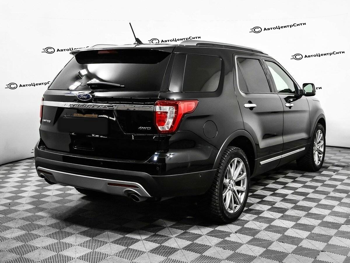 Ford Explorer с пробегом — 2017 год. Фото: #4