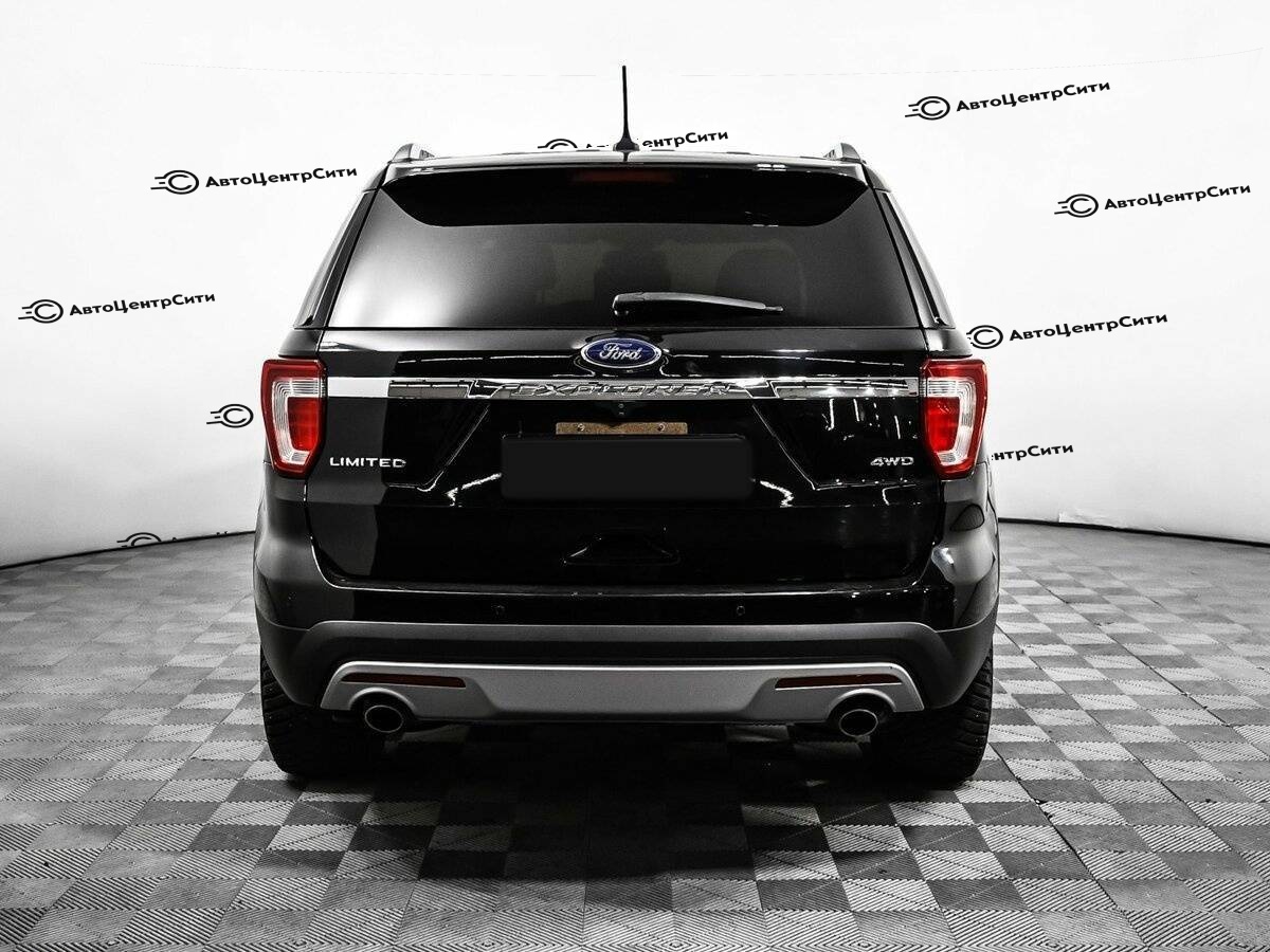 Ford Explorer с пробегом — 2017 год. Фото: #5