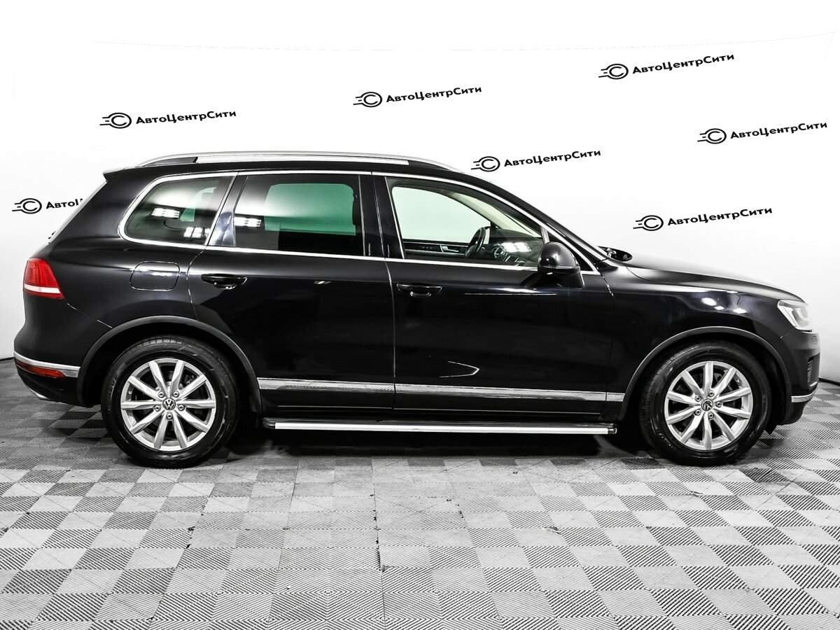 Volkswagen Touareg с пробегом — 2015 год. Фото: #3
