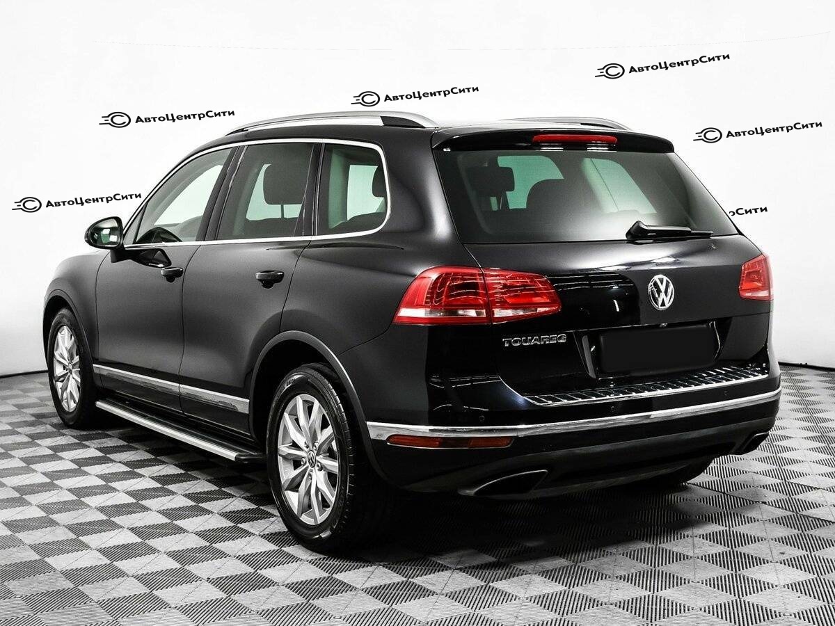 Volkswagen Touareg с пробегом — 2015 год. Фото: #6