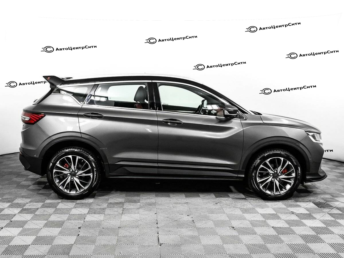 Geely Coolray с пробегом — 2023 год. Фото: #3