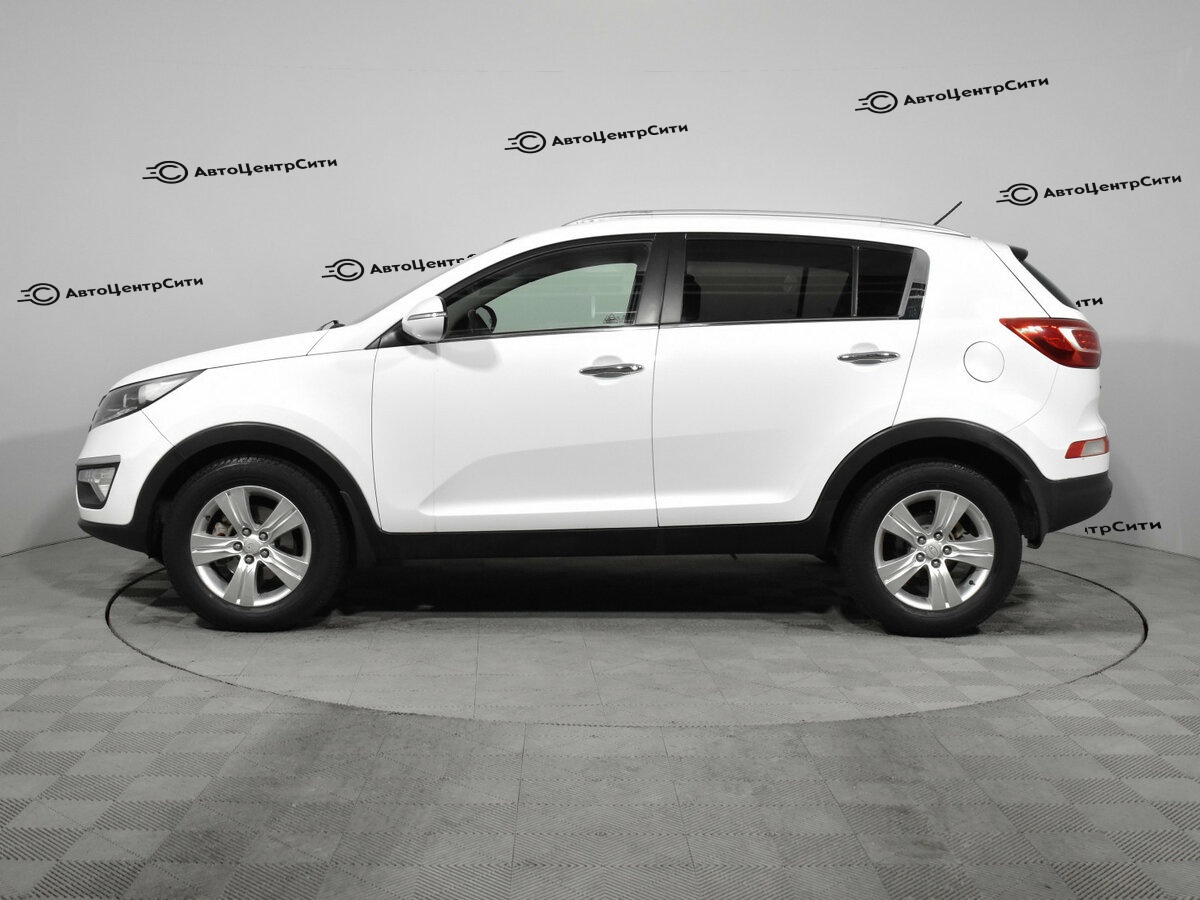 Kia Sportage с пробегом — 2012 год. Фото: #3