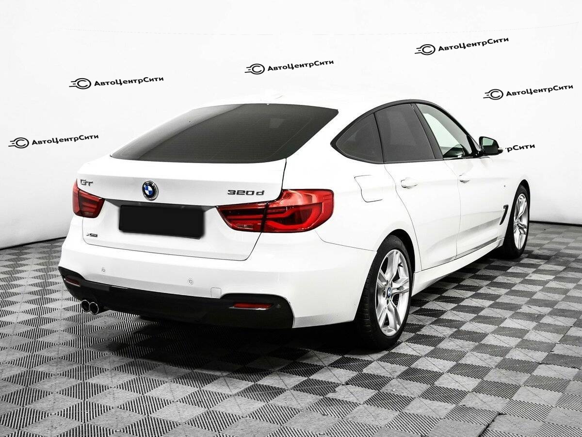 BMW 3 серии с пробегом — 2018 год. Фото: #4