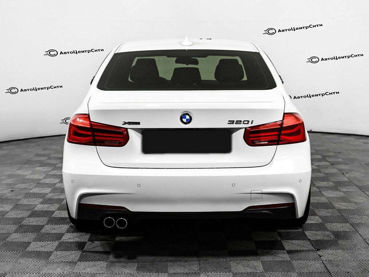 BMW 3 серии с пробегом — 2018 год. Фото: #5