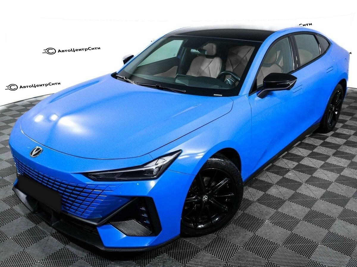 Changan UNI-V с пробегом — 2022 год. Фото: #12