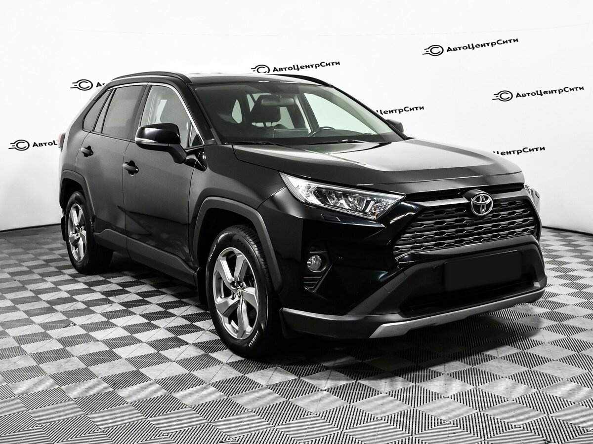 Toyota RAV4 с пробегом — 2020 год. Фото: #2