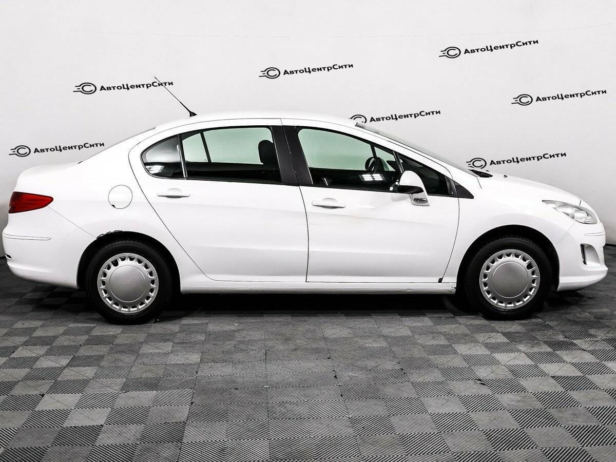 Peugeot 408 с пробегом — 2012 год. Фото: #3