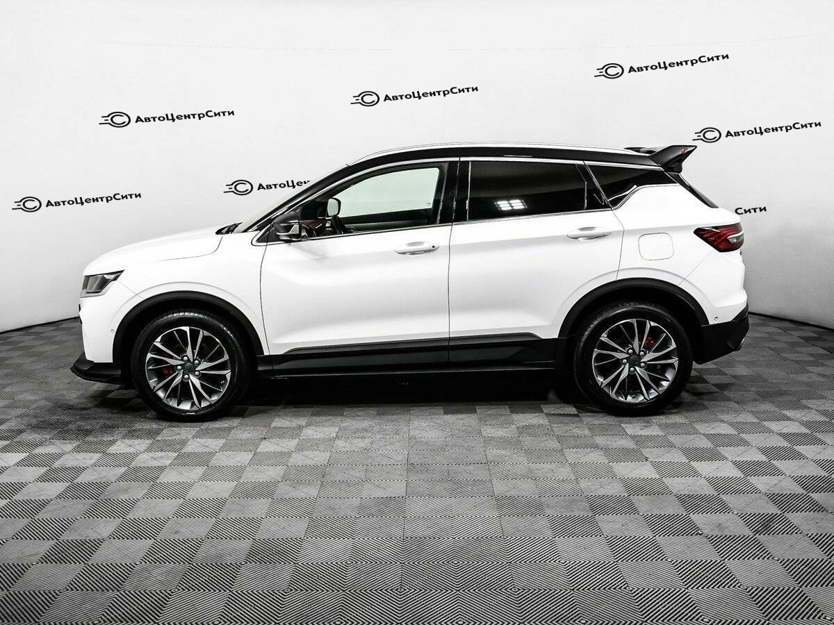 Geely Coolray с пробегом — 2023 год. Фото: #7