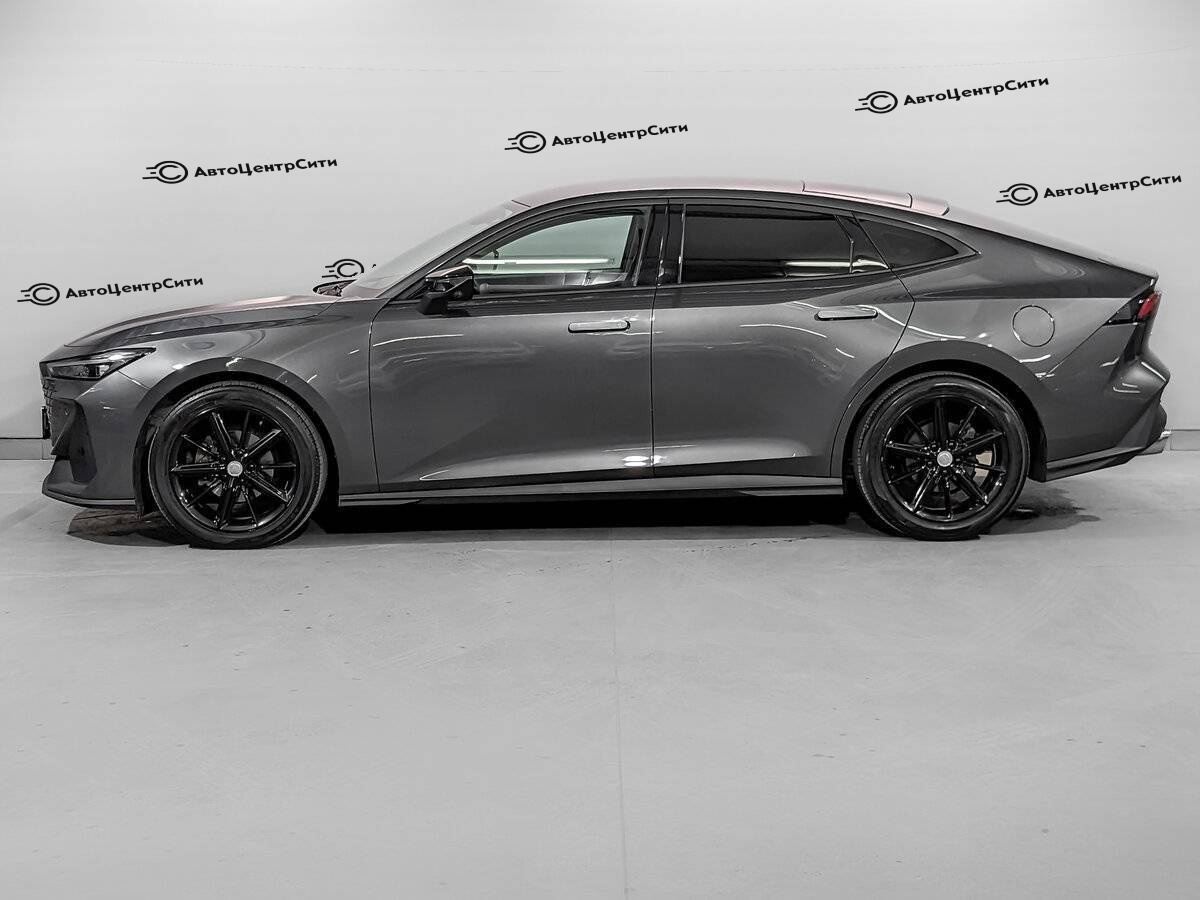 Changan UNI-V с пробегом — 2023 год. Фото: #7