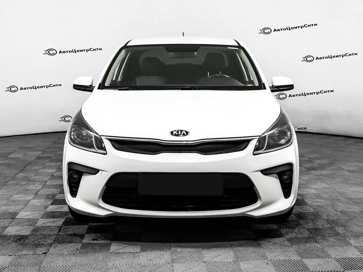 Kia Rio с пробегом — 2018 год. Фото: #1