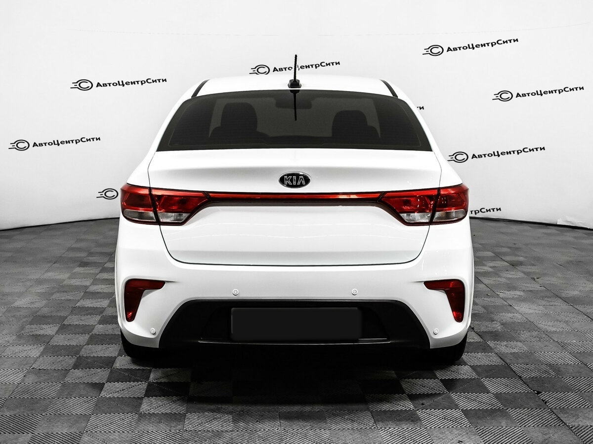 Kia Rio с пробегом — 2018 год. Фото: #5