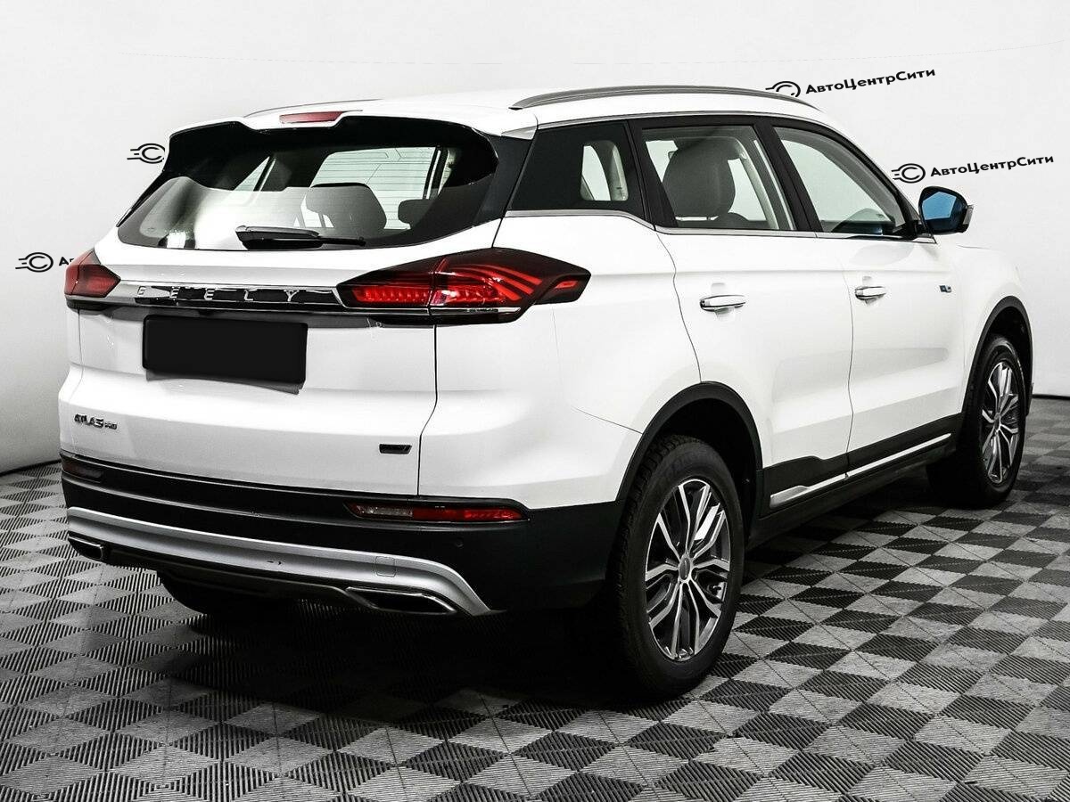 Geely Atlas Pro с пробегом — 2022 год. Фото: #4