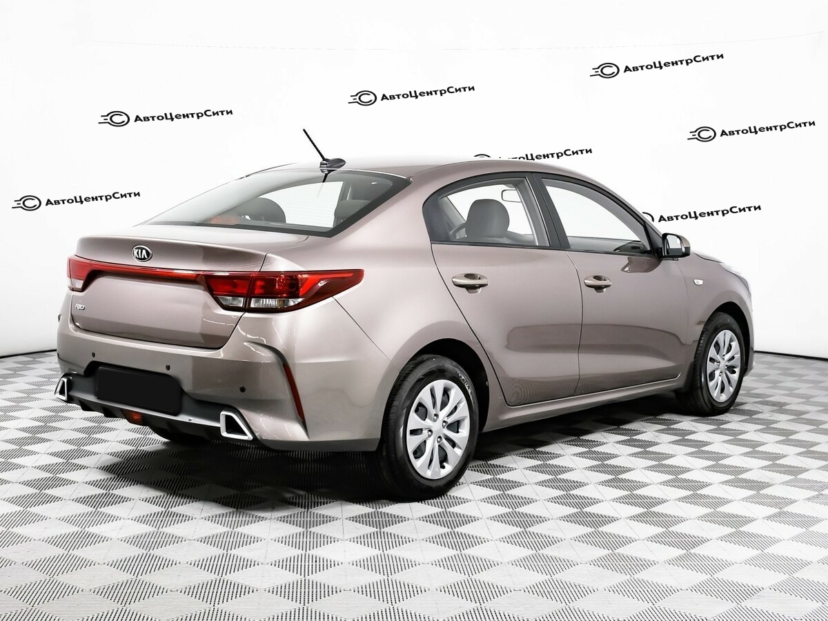 Kia Rio с пробегом — 2021 год. Фото: #3