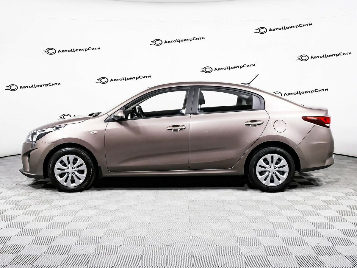 Kia Rio с пробегом — 2021 год. Фото: #6