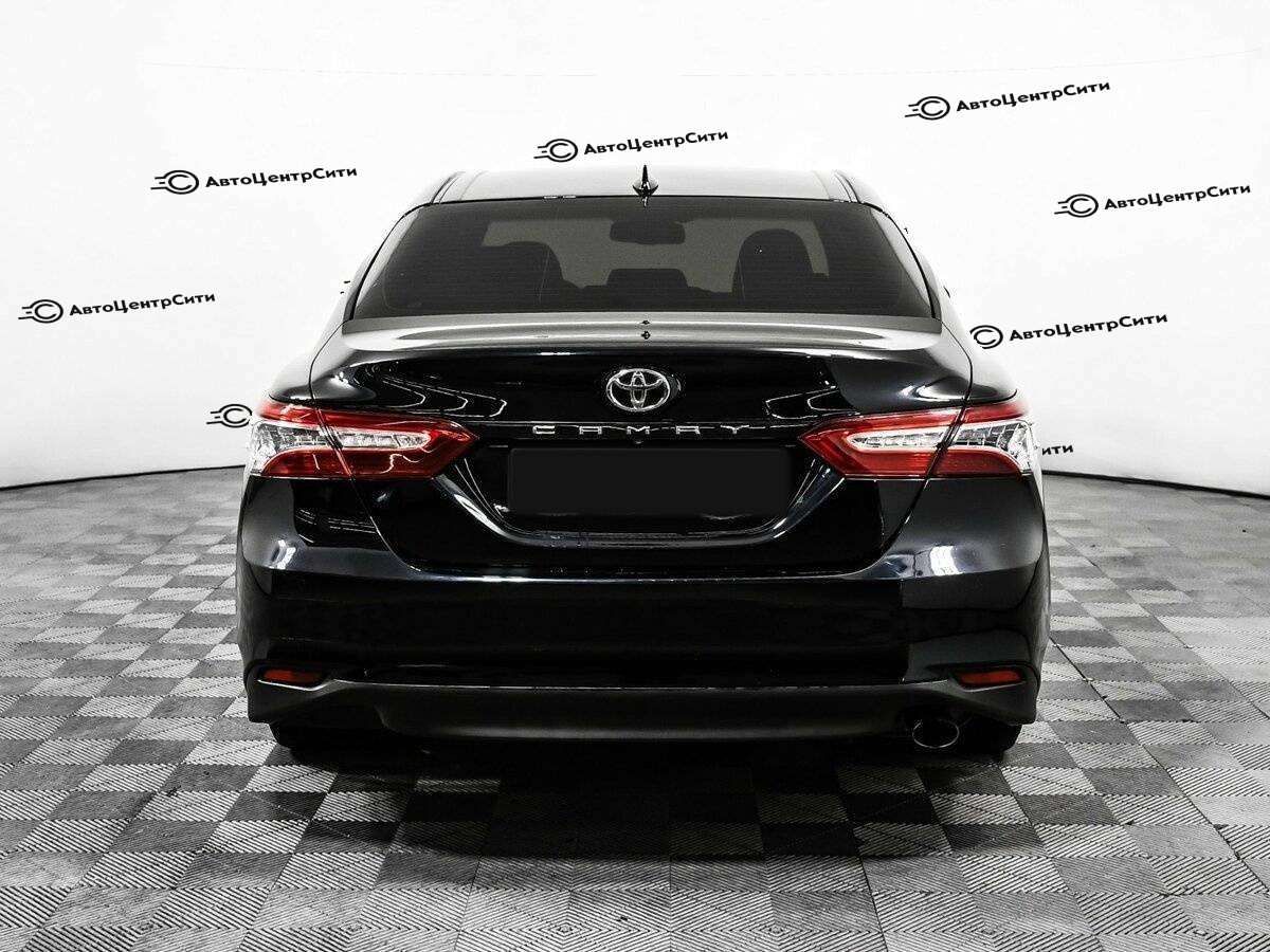 Toyota Camry с пробегом — 2019 год. Фото: #5