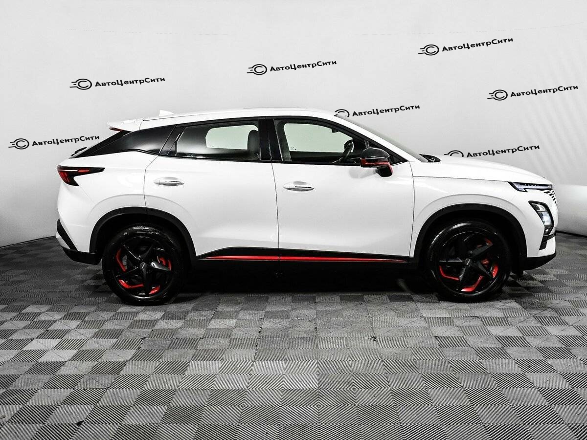 OMODA C5 с пробегом — 2023 год. Фото: #3