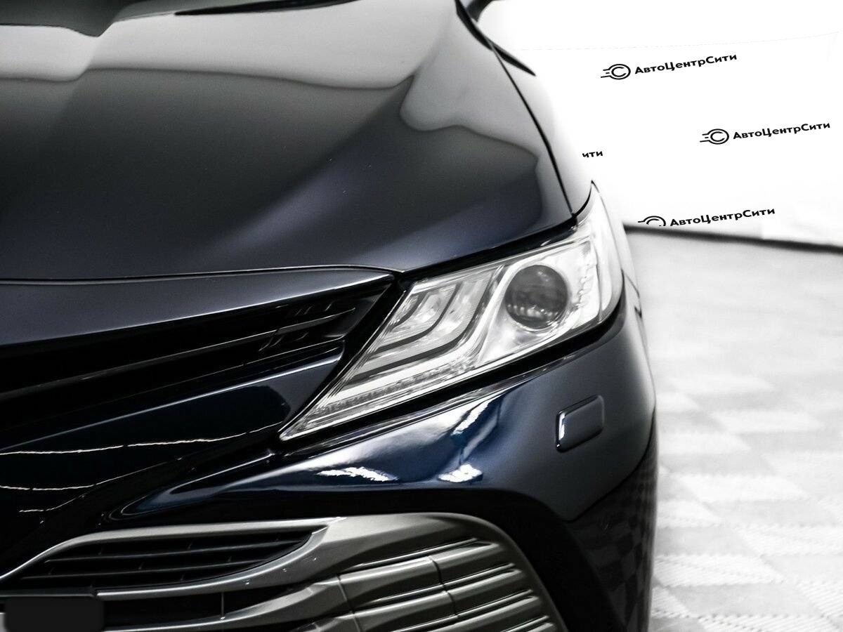 Toyota Camry с пробегом — 2018 год. Фото: #14