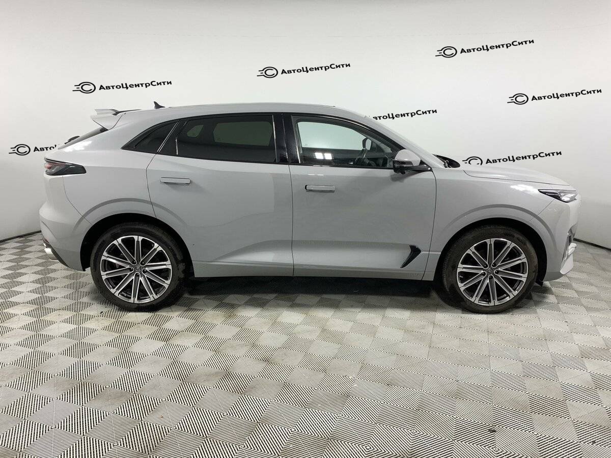 Changan UNI-K с пробегом — 2023 год. Фото: #3