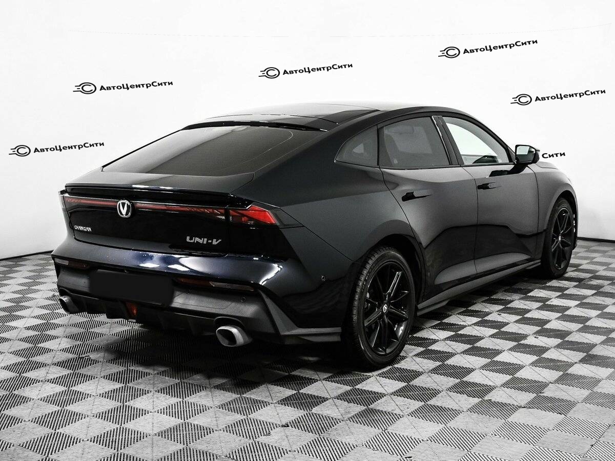 Changan UNI-V с пробегом — 2024 год. Фото: #4