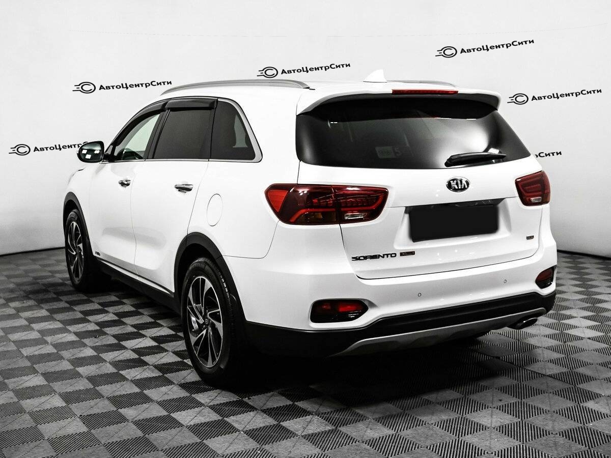 Kia Sorento с пробегом — 2018 год. Фото: #6