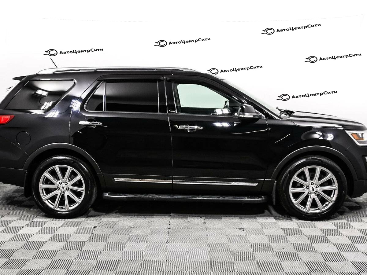Ford Explorer с пробегом — 2018 год. Фото: #3