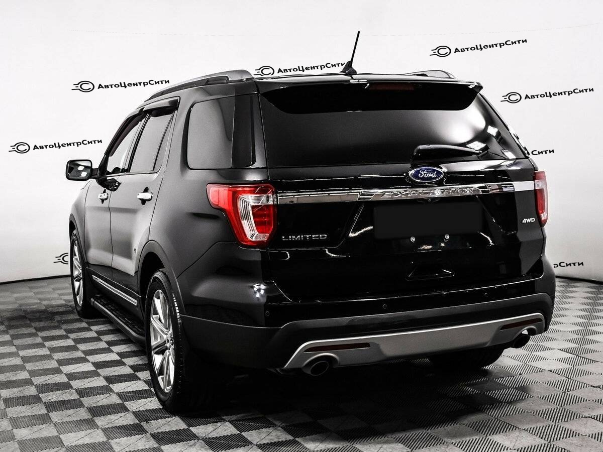 Ford Explorer с пробегом — 2018 год. Фото: #6