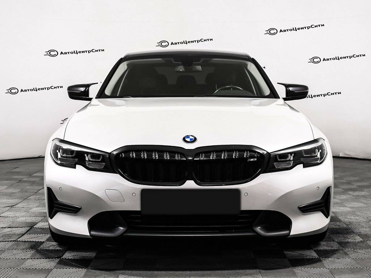 BMW 3 серии с пробегом — 2019 год. Фото: #1