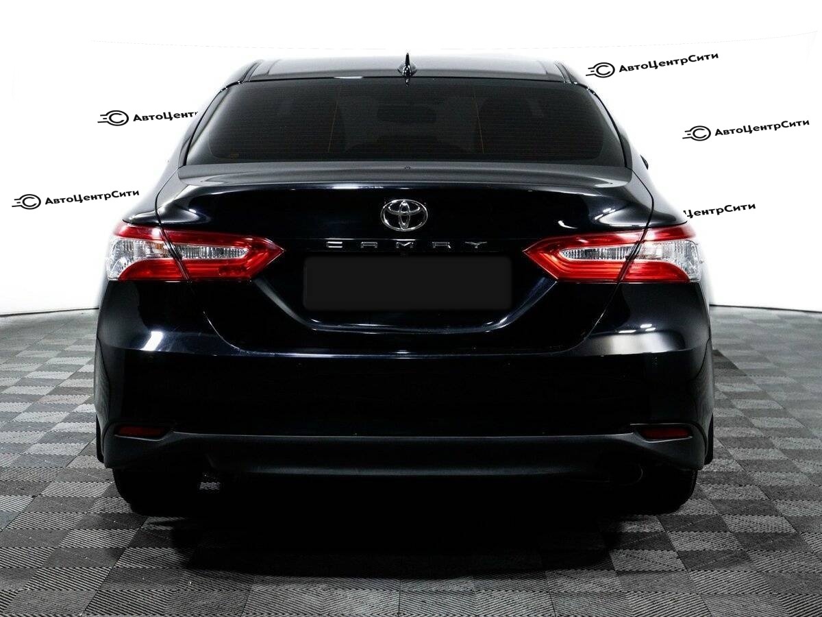 Toyota Camry с пробегом — 2021 год. Фото: #5