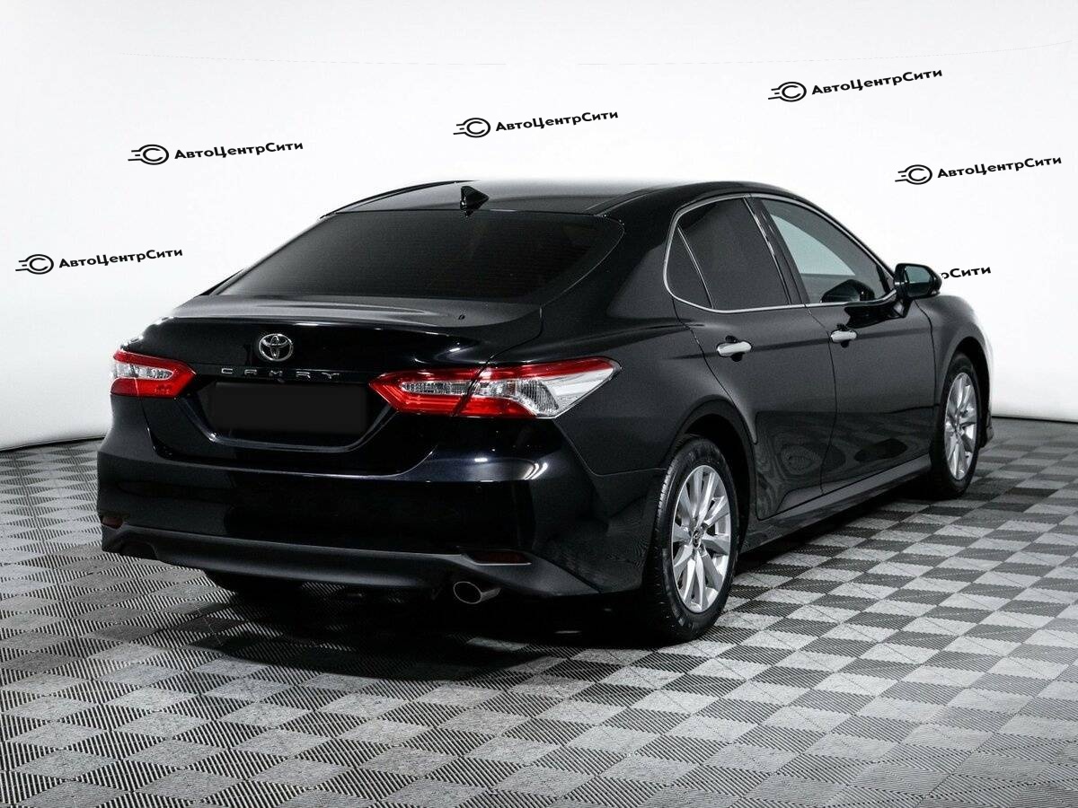 Toyota Camry с пробегом — 2018 год. Фото: #4