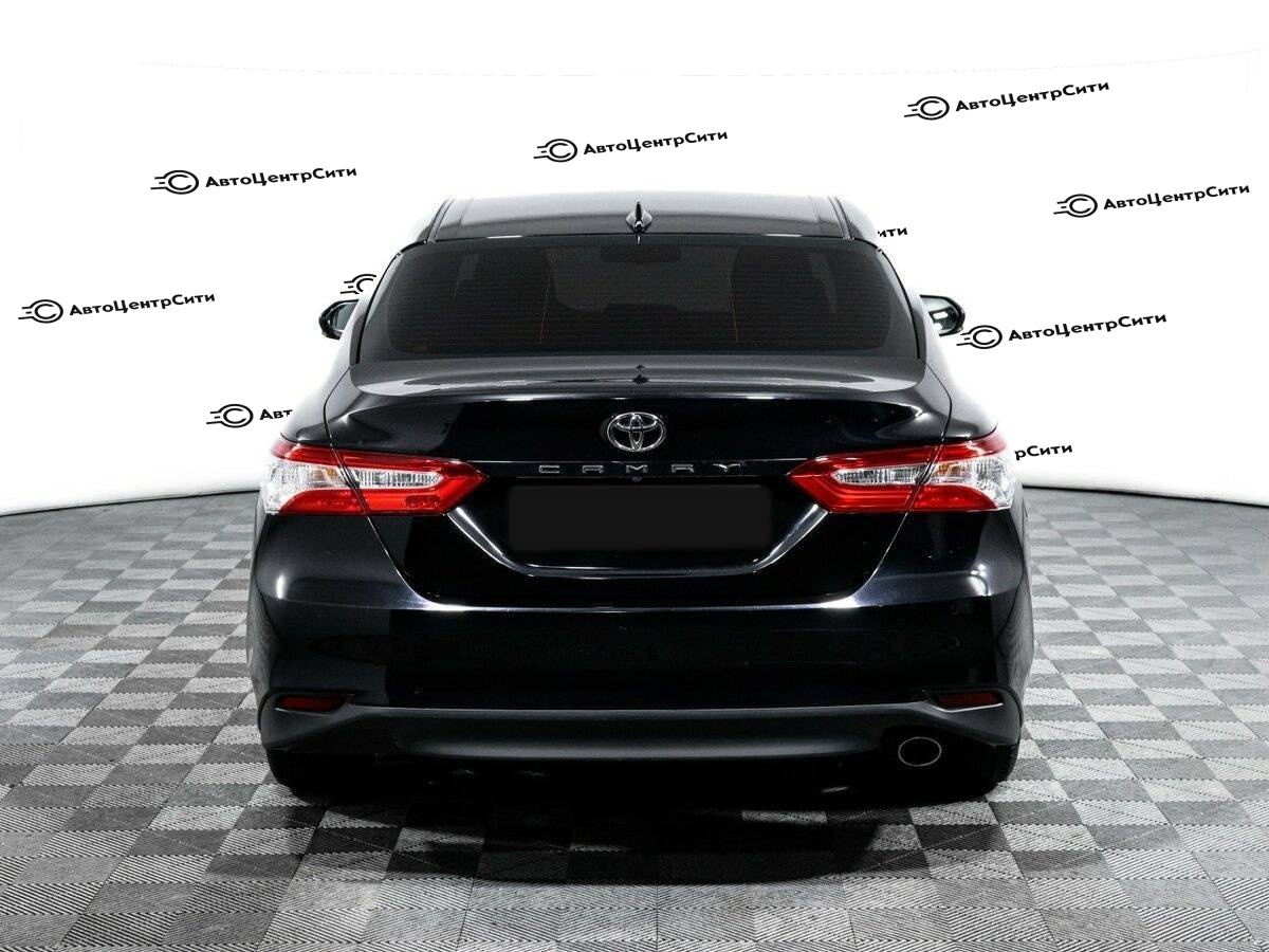 Toyota Camry с пробегом — 2018 год. Фото: #5