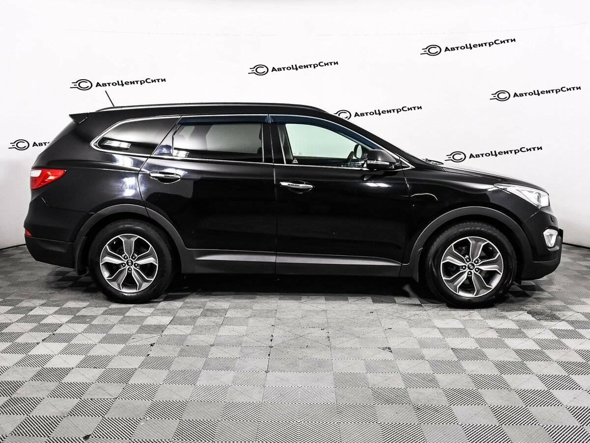 Hyundai Santa Fe с пробегом — 2014 год. Фото: #3