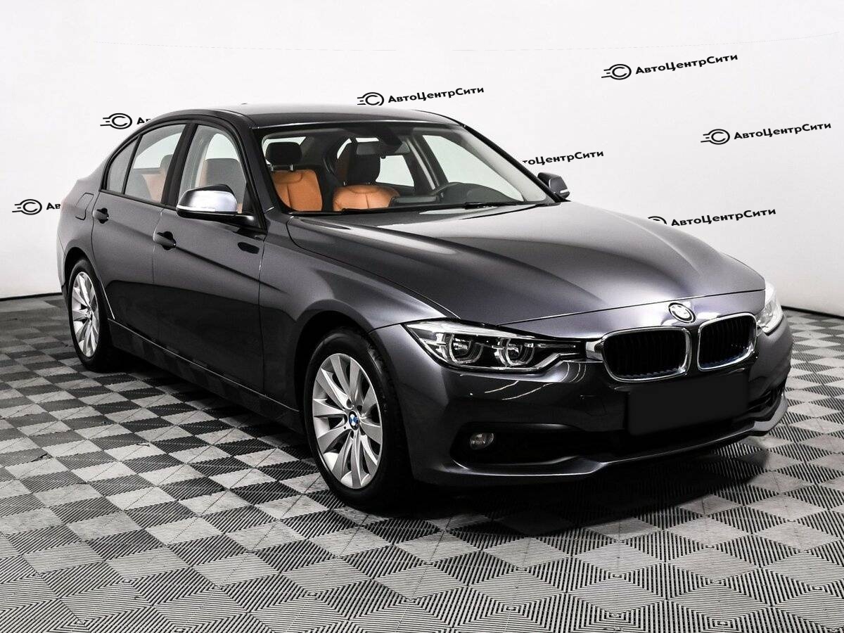 BMW 3 серии с пробегом — 2017 год. Фото: #2