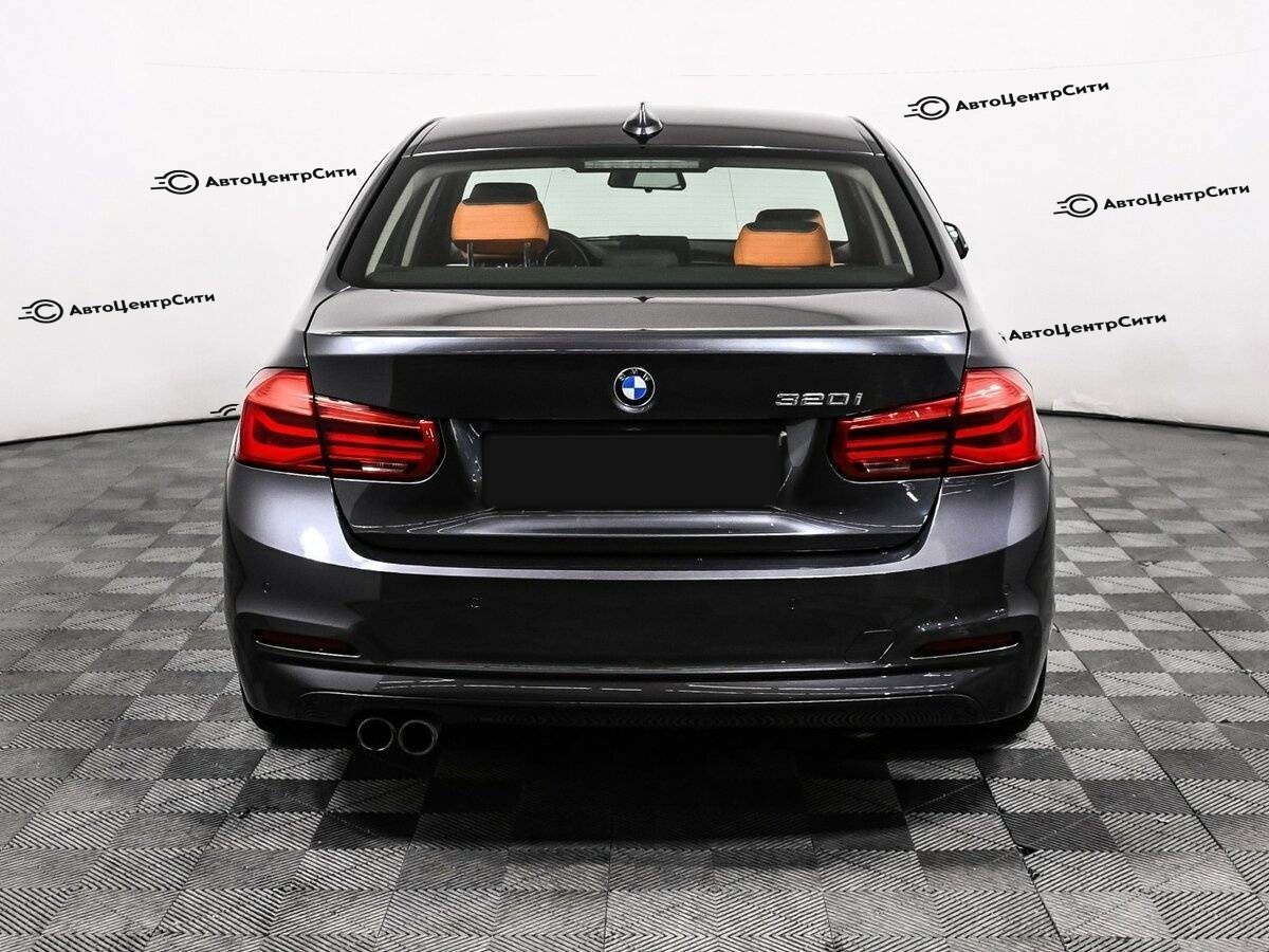 BMW 3 серии с пробегом — 2017 год. Фото: #5