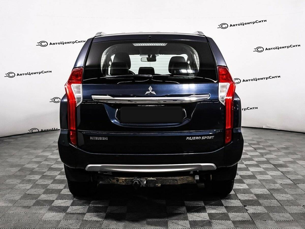 Mitsubishi Pajero Sport с пробегом — 2018 год. Фото: #5