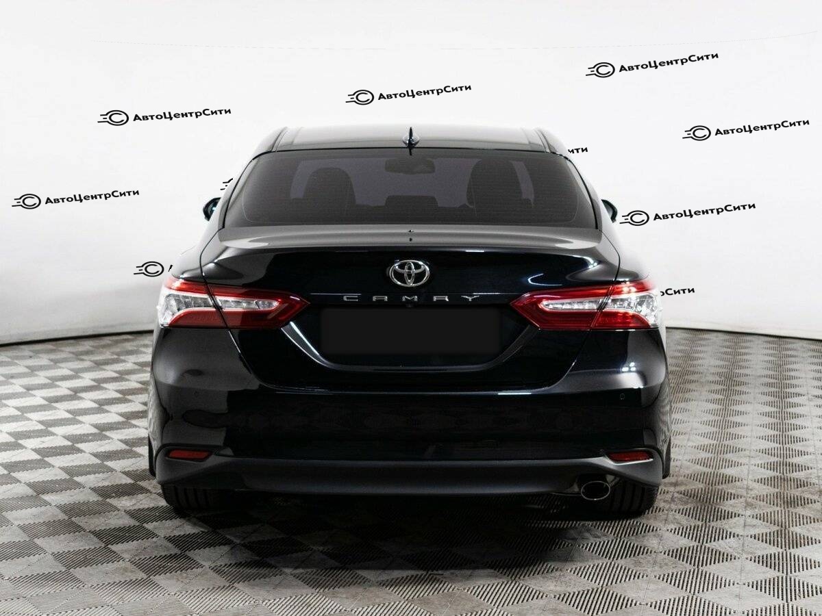 Toyota Camry с пробегом — 2020 год. Фото: #5