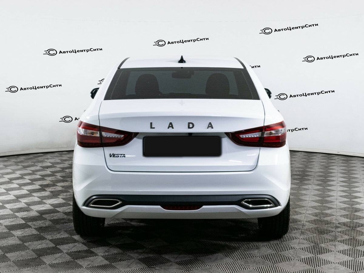 Lada (ВАЗ) Vesta с пробегом — 2024 год. Фото: #4