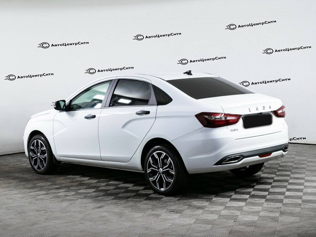 Lada (ВАЗ) Vesta с пробегом — 2024 год. Фото: #5